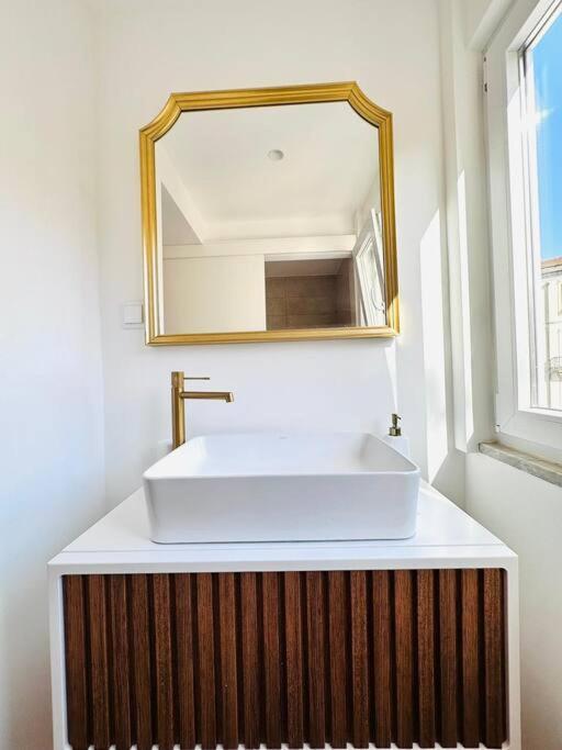 Lisbon City Center Flat For 6 Pp Экстерьер фото